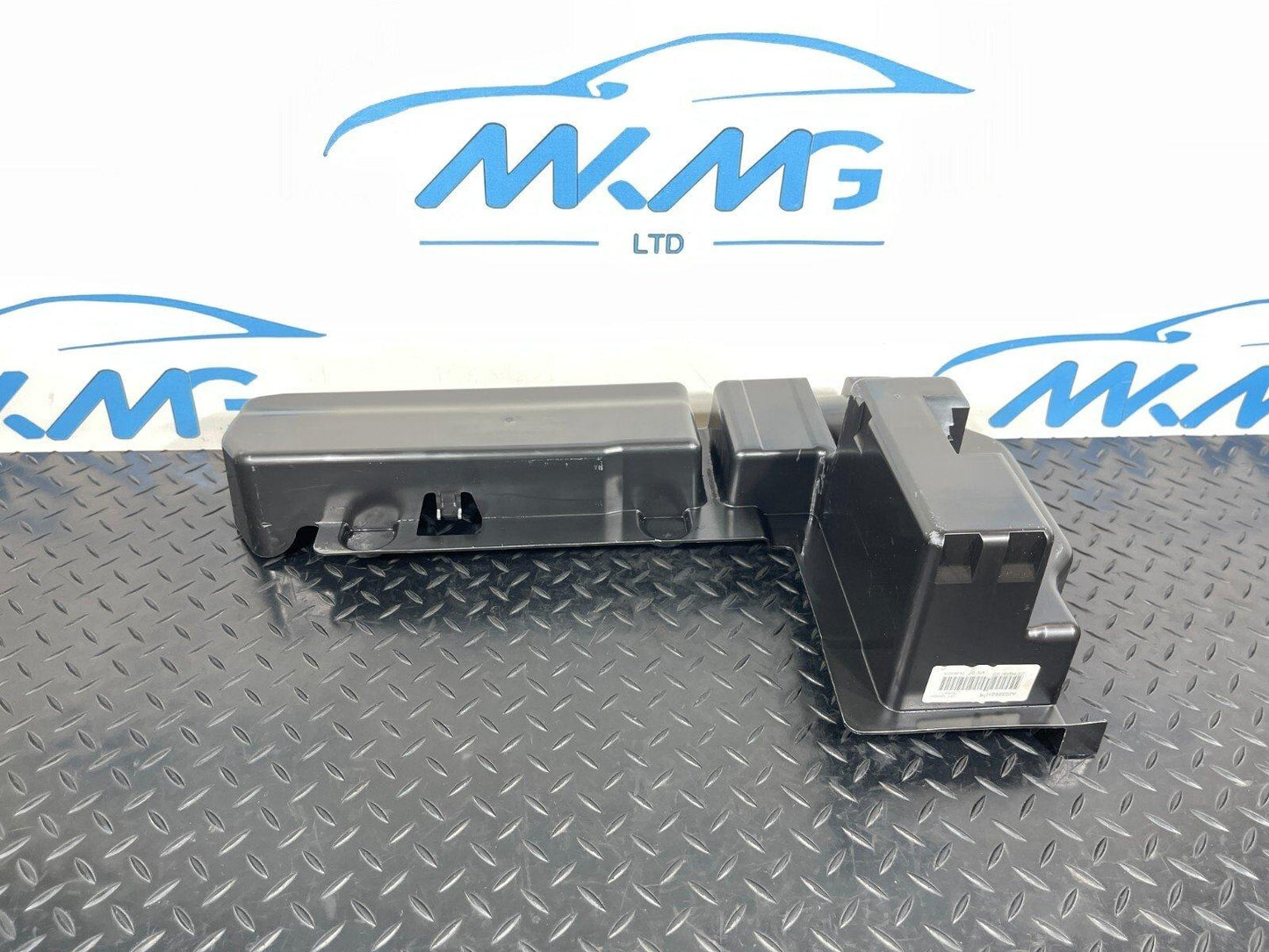 14-21 MERCEDES BENZ C300 W205 GENUINE JACK TOOL KIT BOX A2058991514