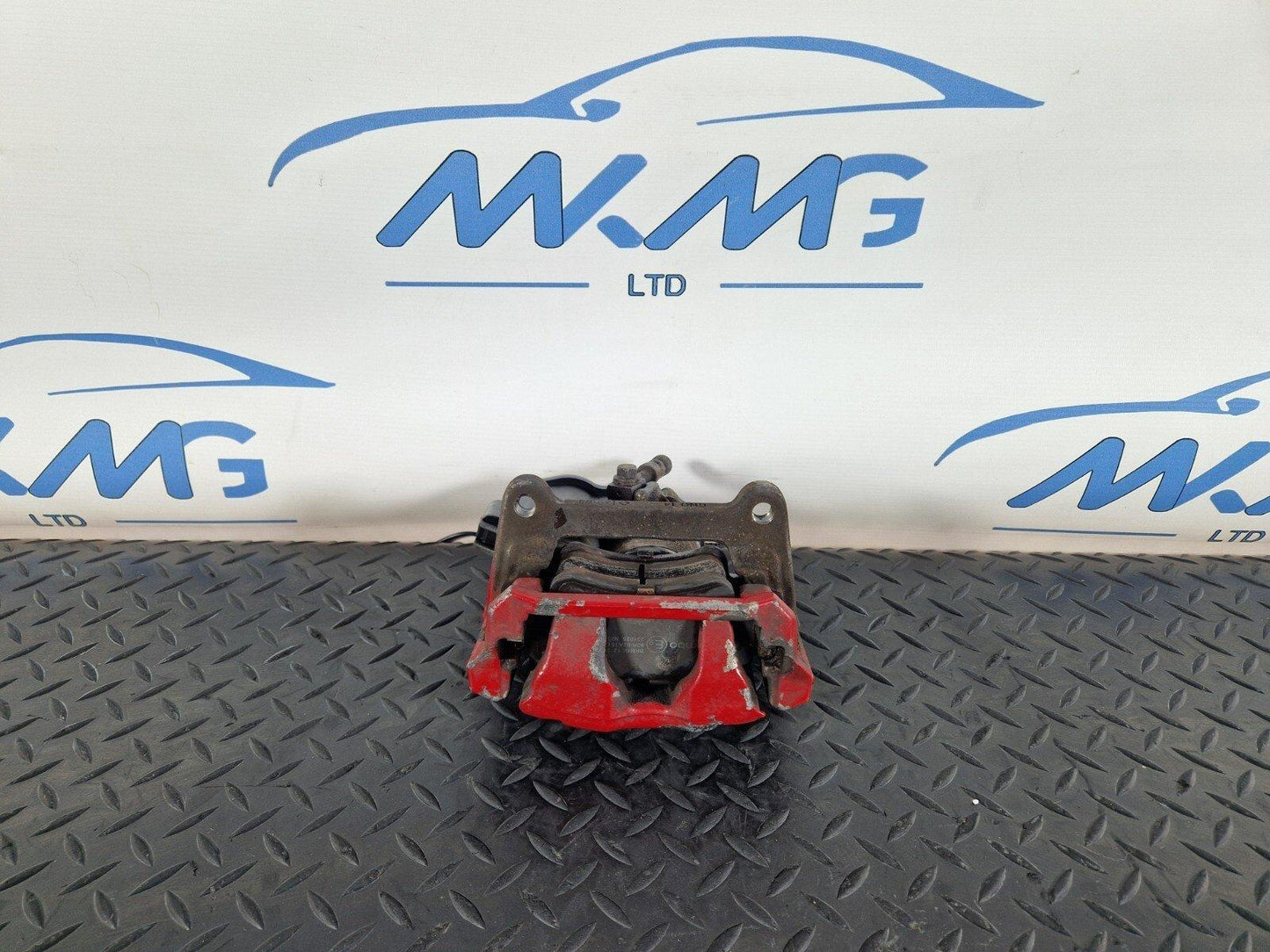 16-19 AUDI A4 B9 REAR LEFT PASSENGER SIDE N/S ELECTRIC BRAKE CALIPER 8W0405AT