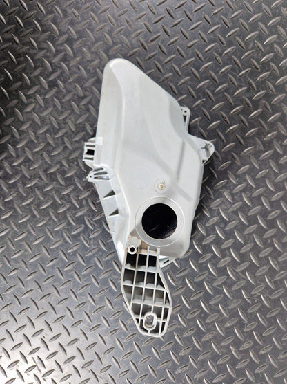 12-18 AUDI A6 C7 2.0 DIESEL GENUINE HOUSING COVER FOR CONTROL UNITS 4G2907355B