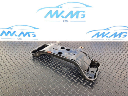 14-21 MERCEDES BENZ C300h W205 OEM GEARBOX MOUNT BRACKET A2052400802