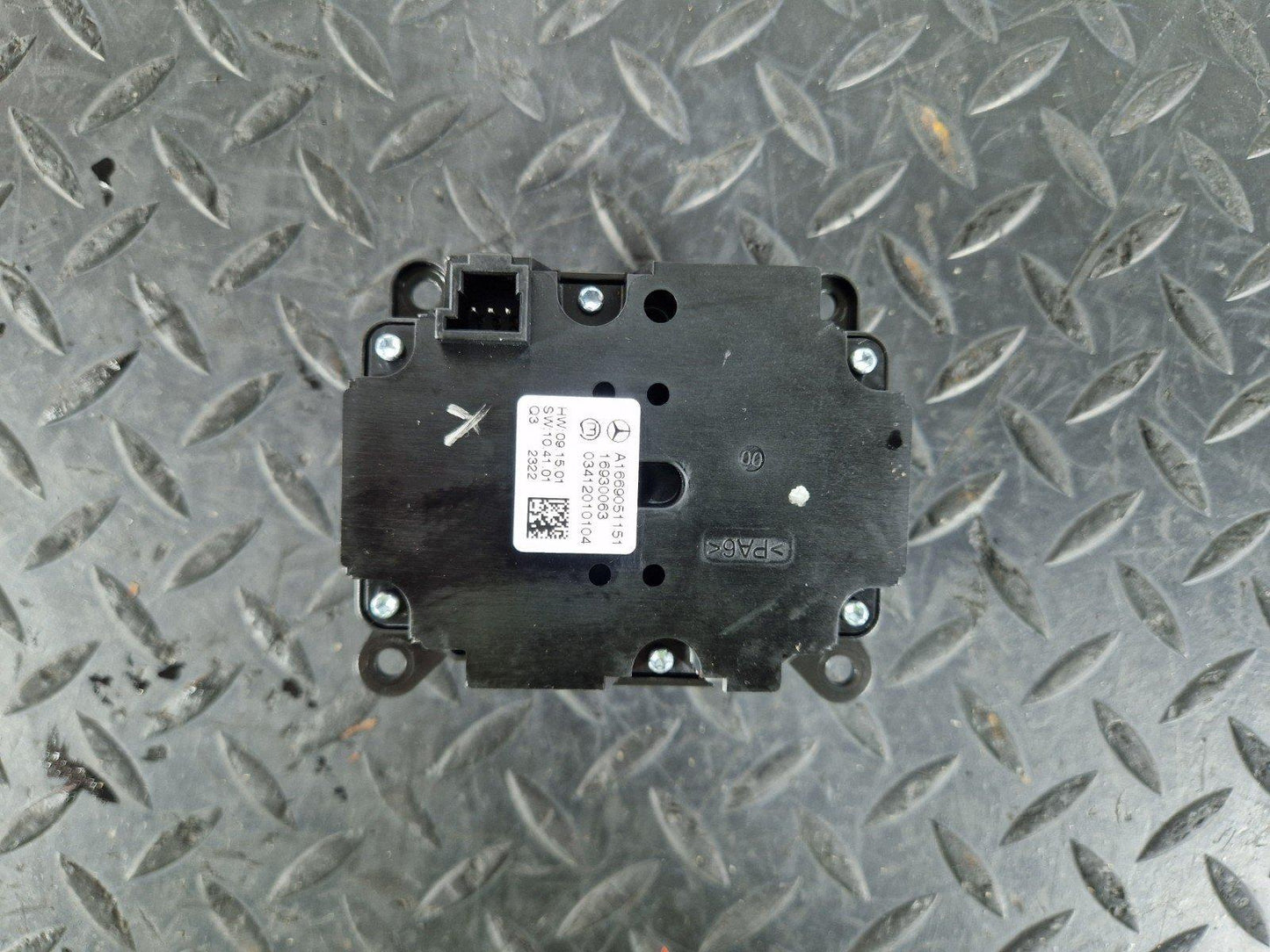 11-19 MERCEDES BENZ ML W166 SUSPENSION CONTROL PANEL SWITCH BUTTON A1669051151