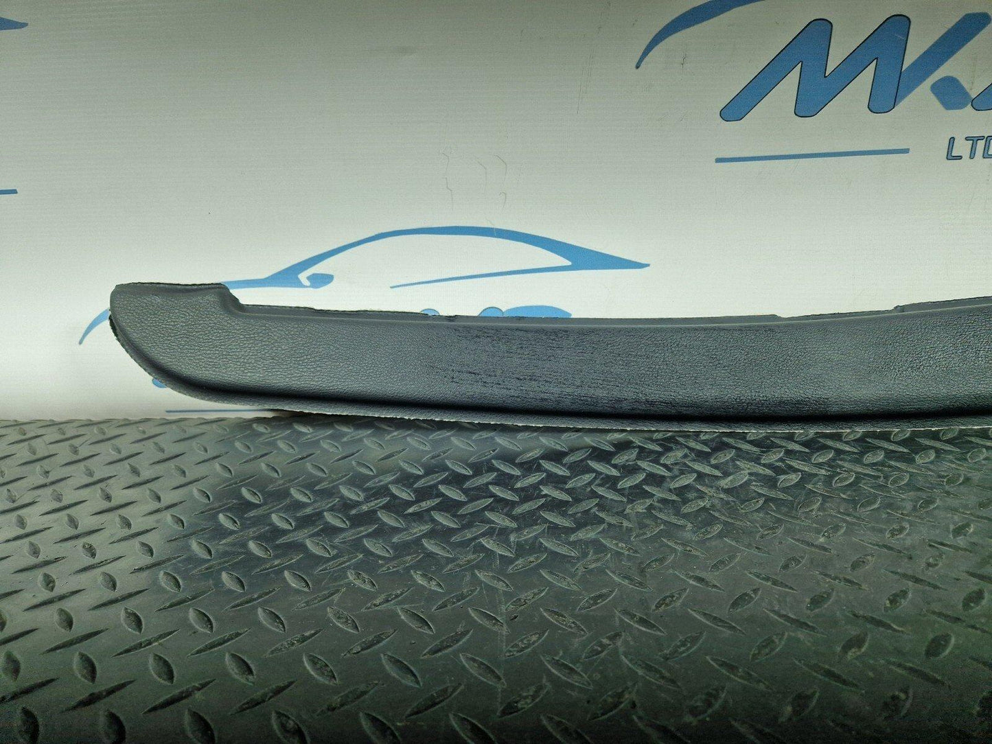 10-13 BMW X5 E70 LCI LEFT SIDE CENTER CONSOLE TRIM COVER PANEL IN BLACK 0117828