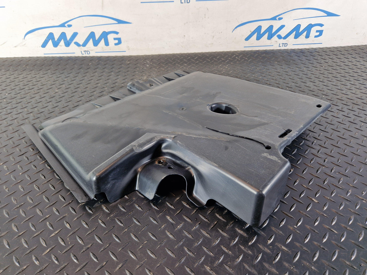 RANGE ROVER EVOQUE L538 O/S DRIVER SIDE REAR UNDERTRAY PANEL EJ32104C20AA