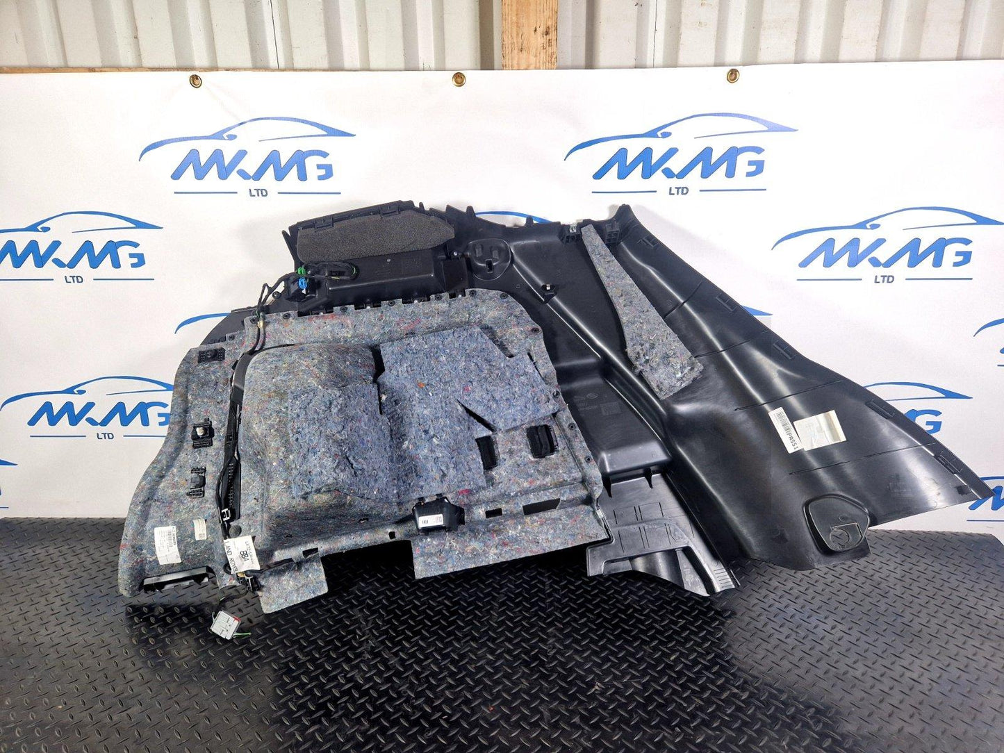 2019-ON  LAND ROVER DISCOVERY L550 LCI REAR RIGHT O/S BOOT PANEL FK72-68886-B
