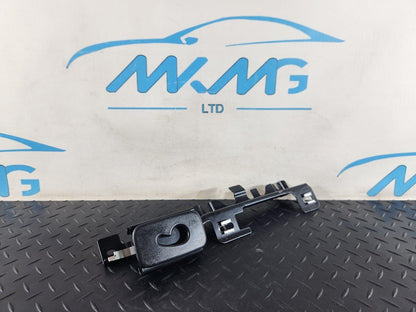 16-22 MERCEDES BENZ X253 GENUINE REAR ROOF HANDLE BRACKET A2538150531