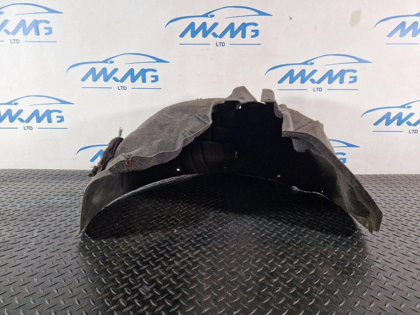 16-19 AUDI A4 B9 WHEEL ARCH LINER REAR RIGHT SPLASH GUARD 8W0810172G