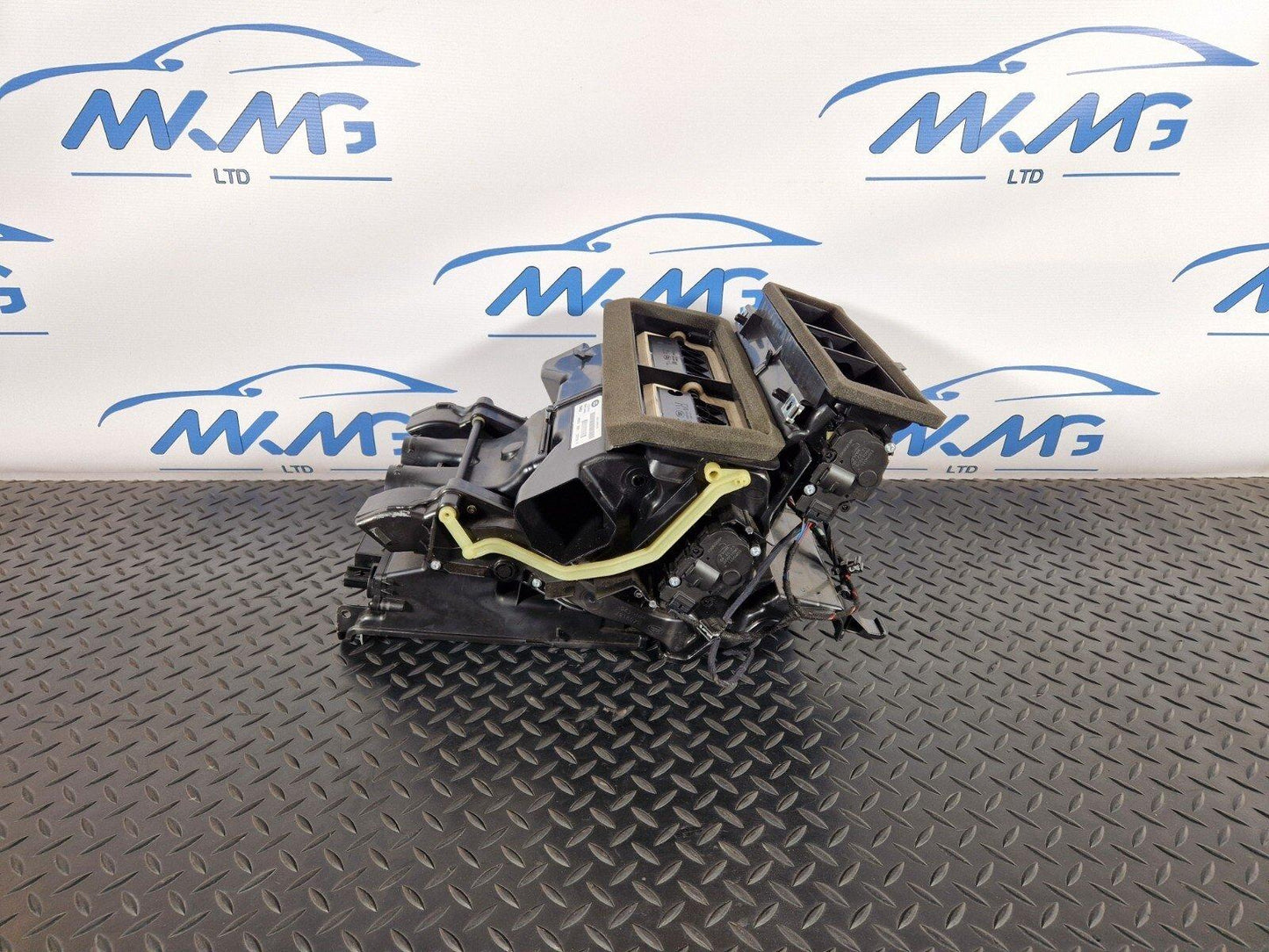 2019-ON  LAND ROVER DISCOVERY L550 LCI COMPLETE HEATER MATRIX BOX K8D2-19B555-BF