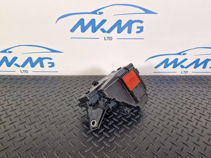 14-21 MERCEDES BENZ C200d W205 OEM FUSE RELAY BOX A2055407011