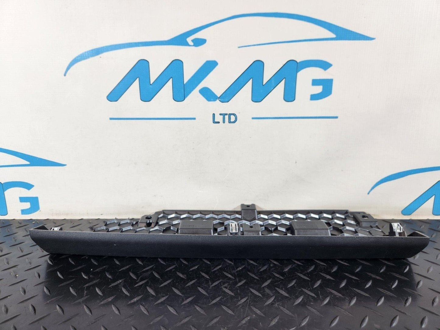 19-ON RANGE ROVER EVOQUE L551 LOWER GLOVEBOX TRIM K8D2044M91B