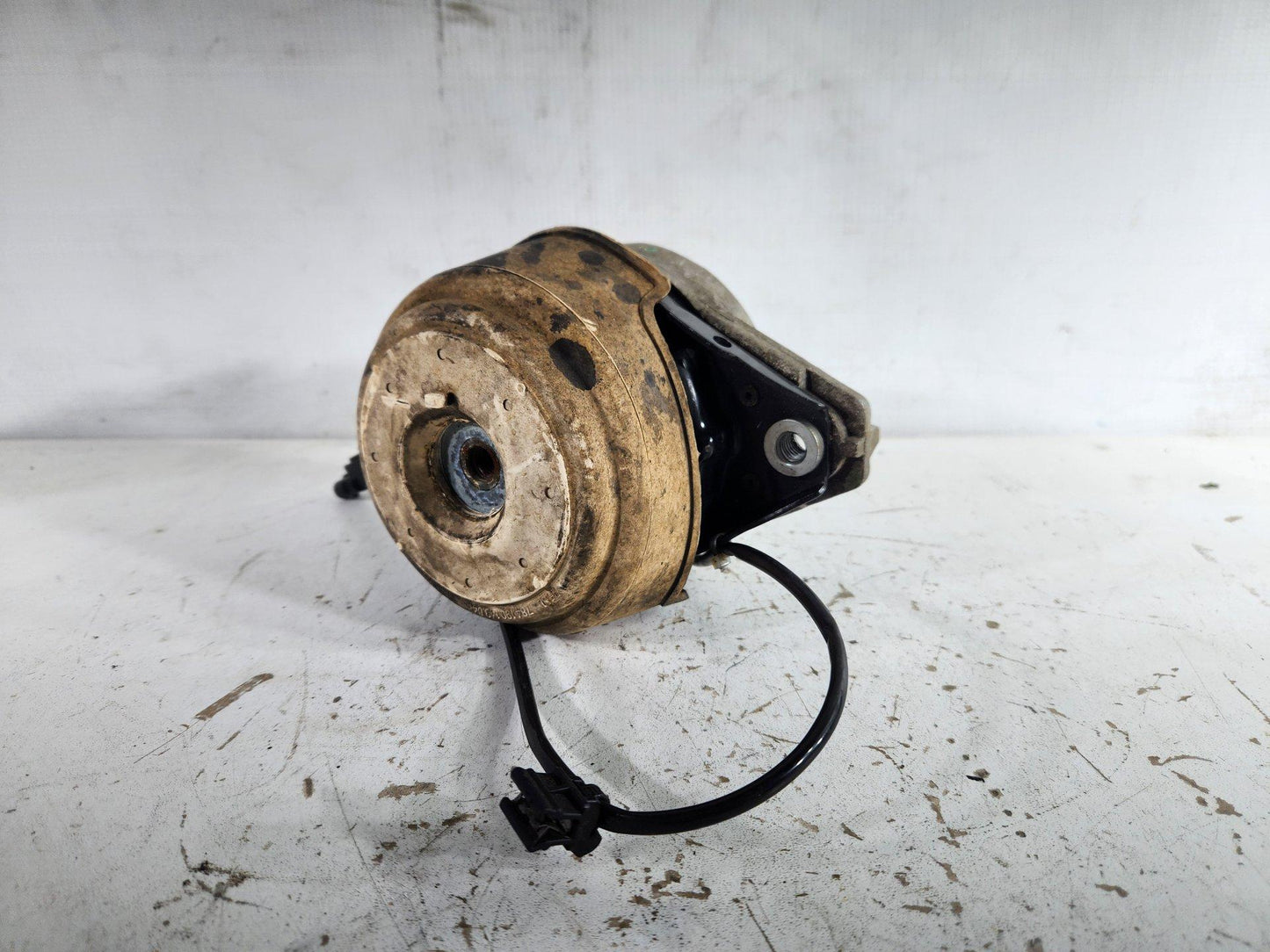 Mercedes-Benz ML W166 Genuine Engine Mount A1662405417
