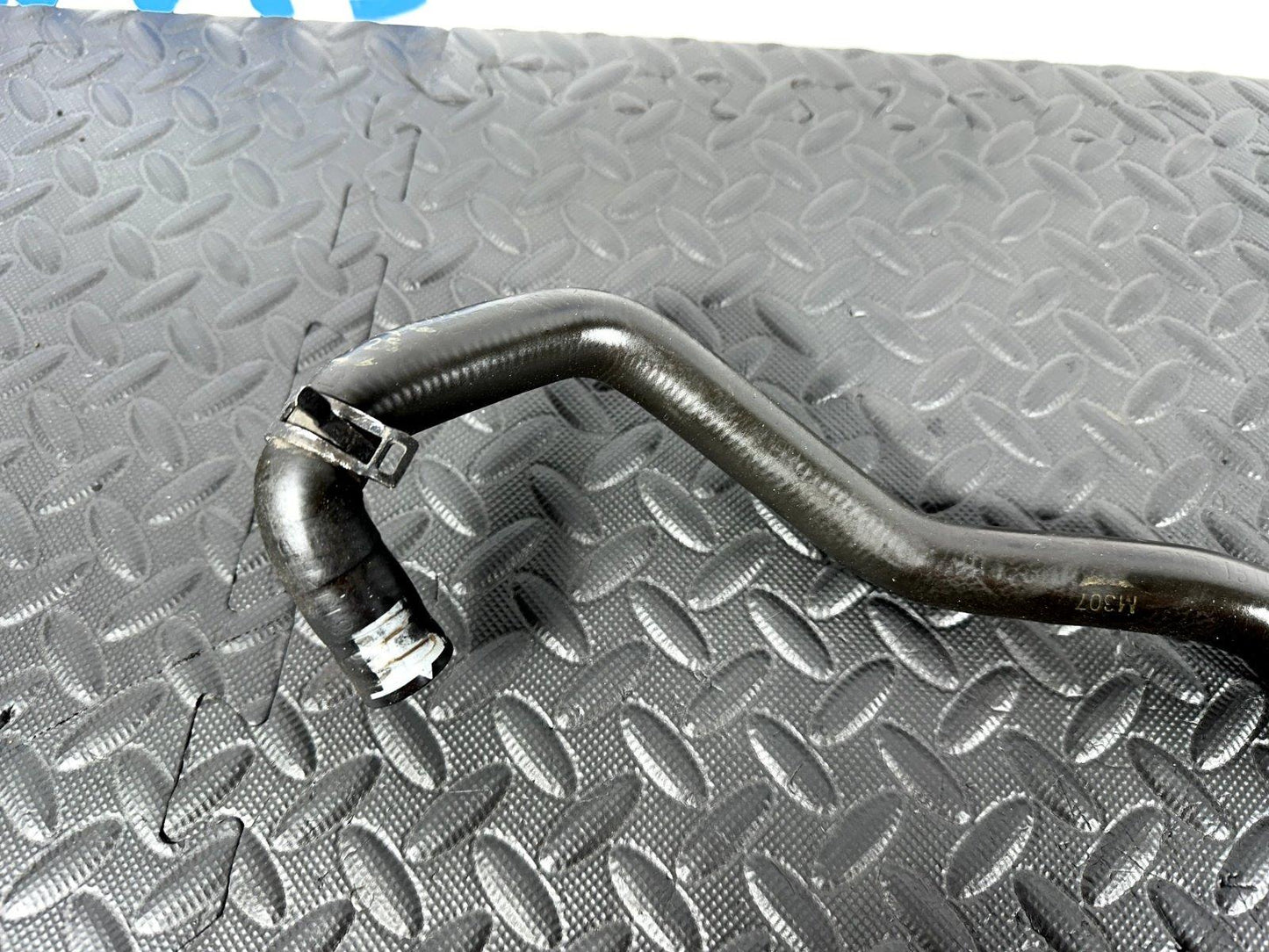 16-19 AUDI A4 B9 GENUINE 1.4 TFSI CVNA ENGINE WATER COOLANT HOSE 8W0145947D