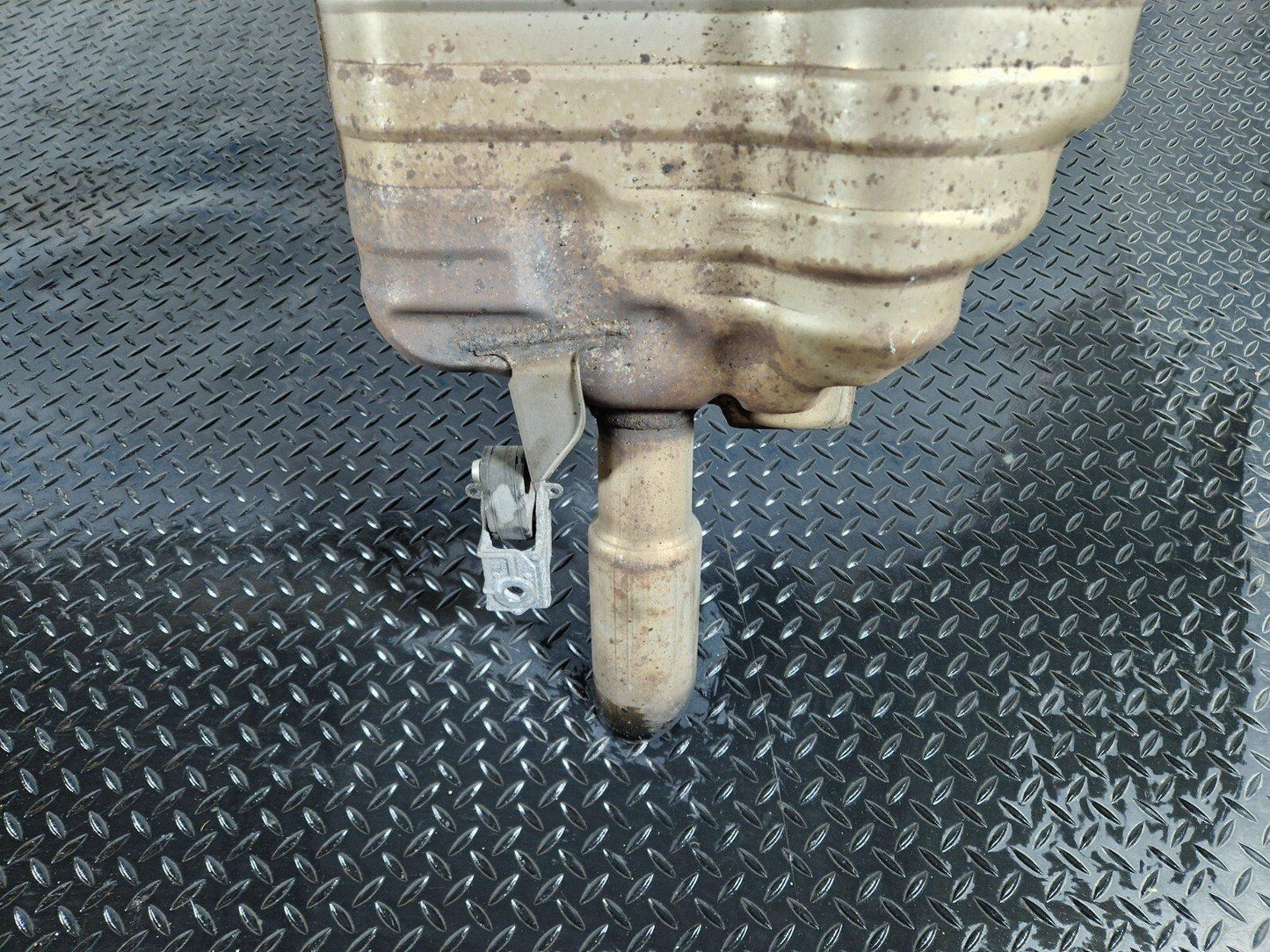 10-17 AUDI A8 4H 4.2 PETROL EXHAUST SYSTEM PIPE & SILENCERS 4H0253411