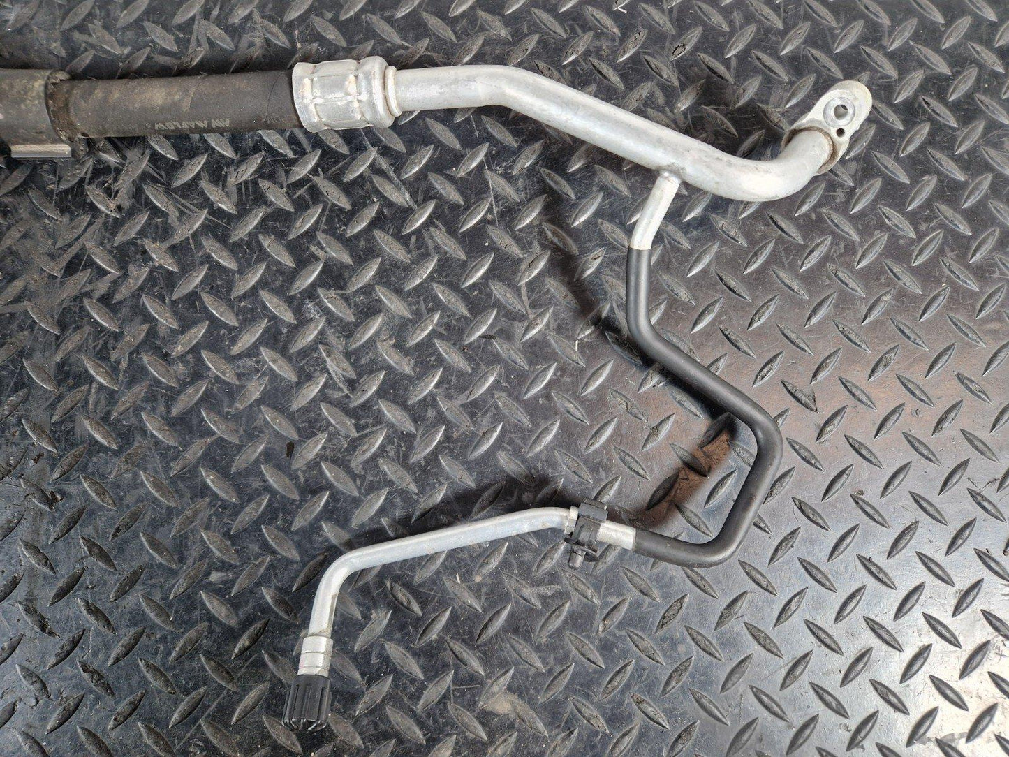 16-20 AUDI Q7 4M GENUINE AC AIR CON PIPE HOSE 4M0820740K