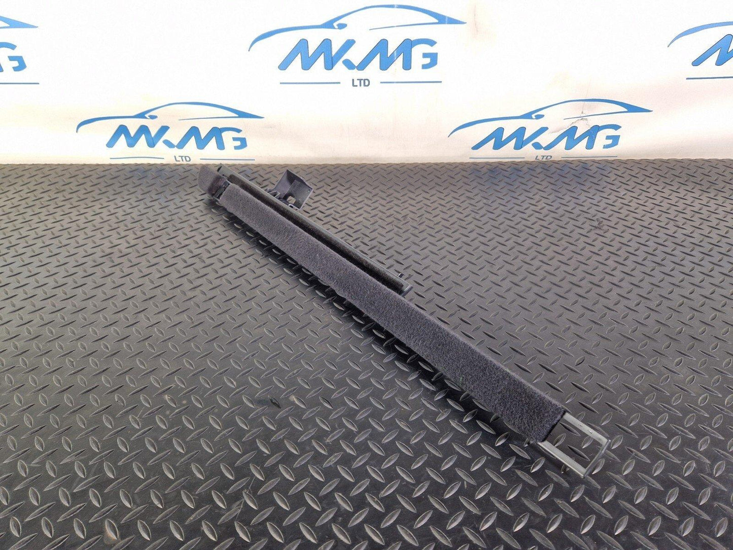 16-19 AUDI A4 AVANT B9 S-LINE REAR RIGHT BOOT INTERIOR TRIM PANEL 8W9861828