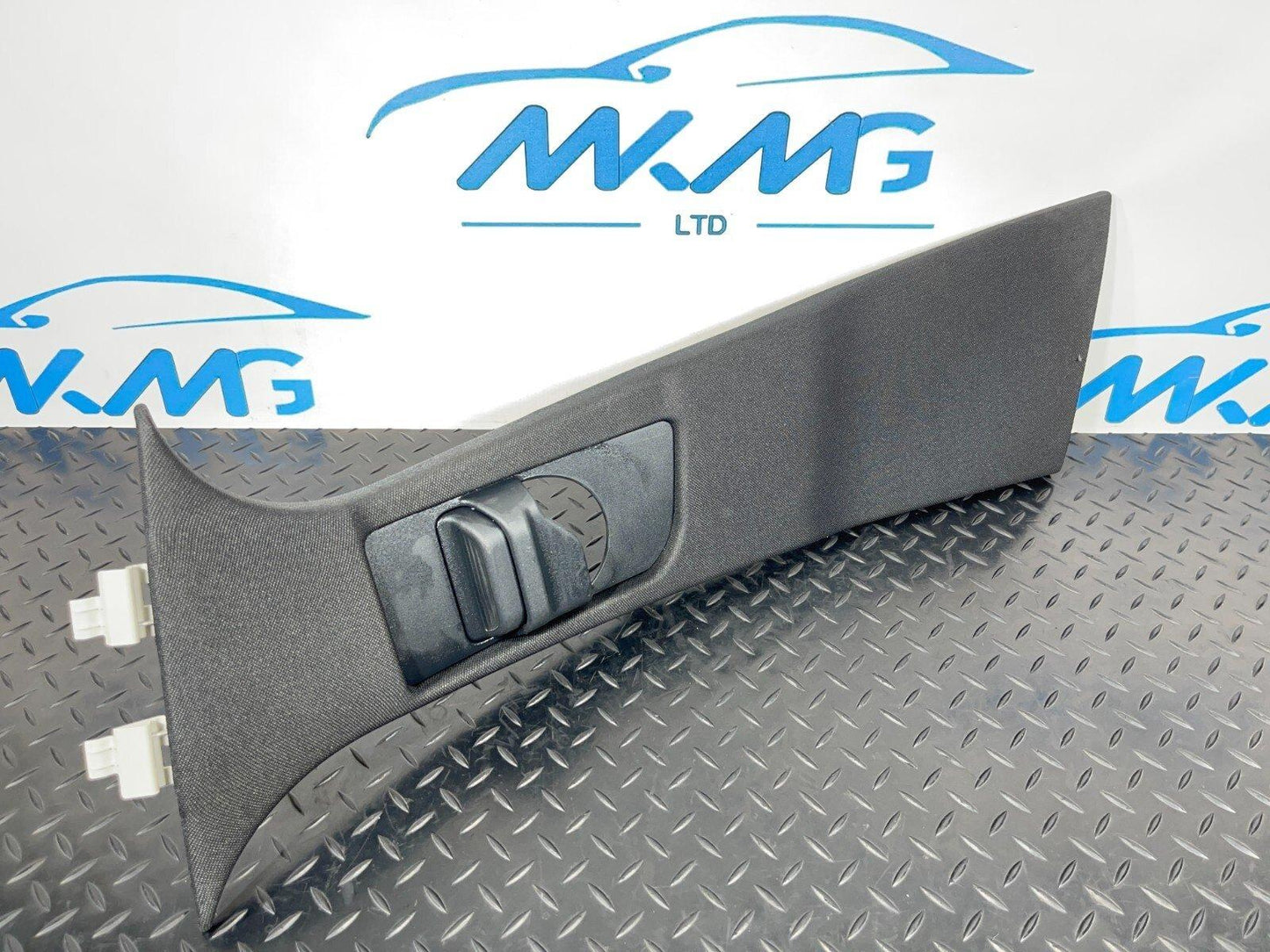 14-21 MERCEDES BENZ C CLASS W205 PASSENGER SIDE B PILLAR COVER A2056900930