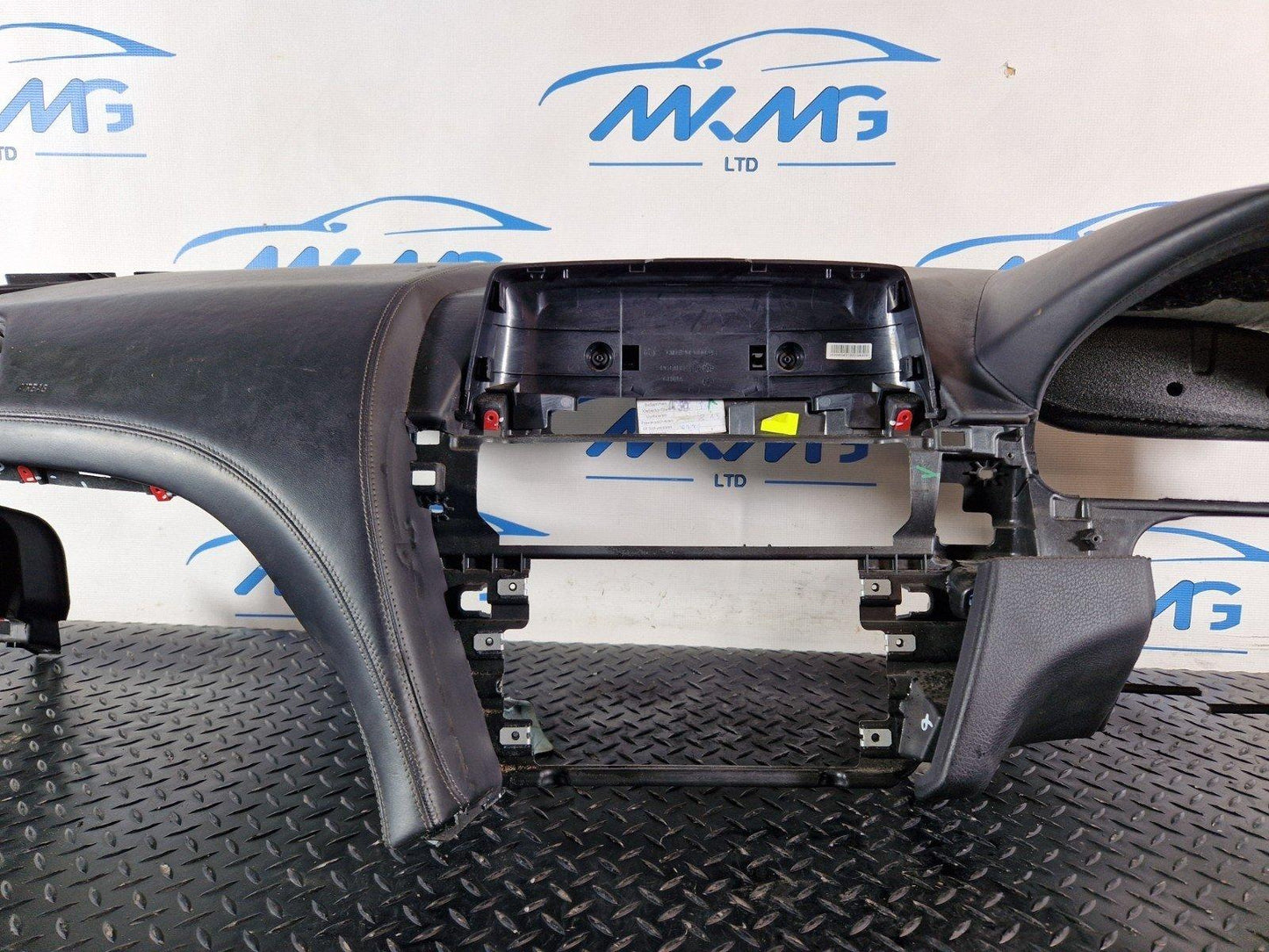 11-18 BMW 6 SERIES F13 FRONT DASHBOARD PANEL ASSEMBLY 9238622