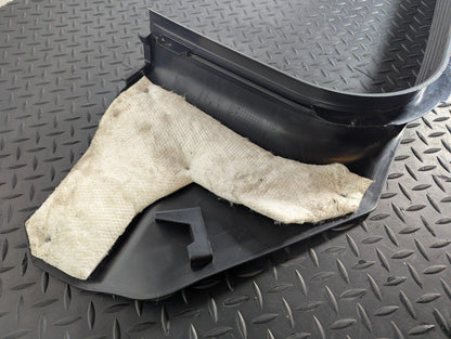11-19 MERCEDES BENZ ML W166 GENUINE FRONT LEFT UNDERDOOR TRIM A1666801735