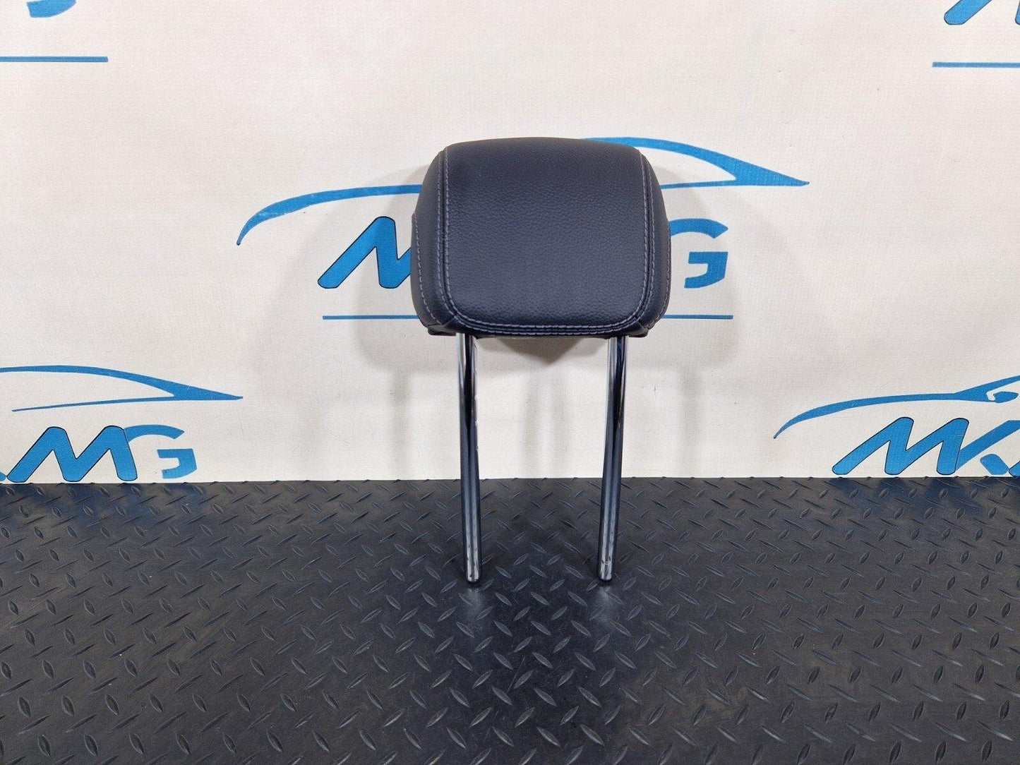 14-21 MERCEDES BENZ C200d W205 REAR SEAT HEAD REST FITS LEFT & RIGHT A2059702950