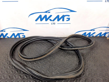 12-18 MERCEDES BENZ W176 Boot Trunk Tailgate Sealing Frame Seal A1767400076