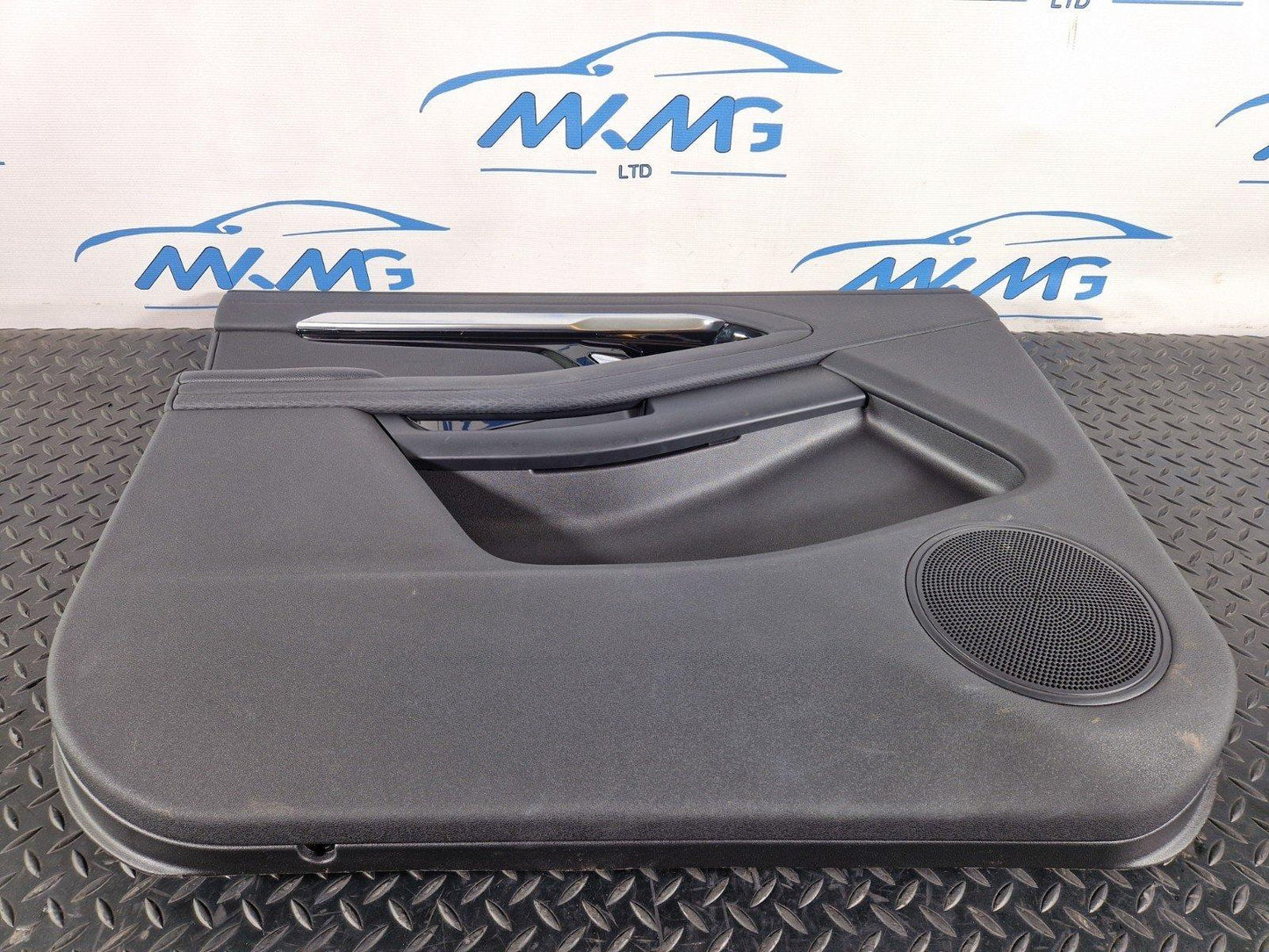 19-ON RANGE ROVER EVOQUE L551 GENUINE FRONT LEFT DOOR CARD PANEL