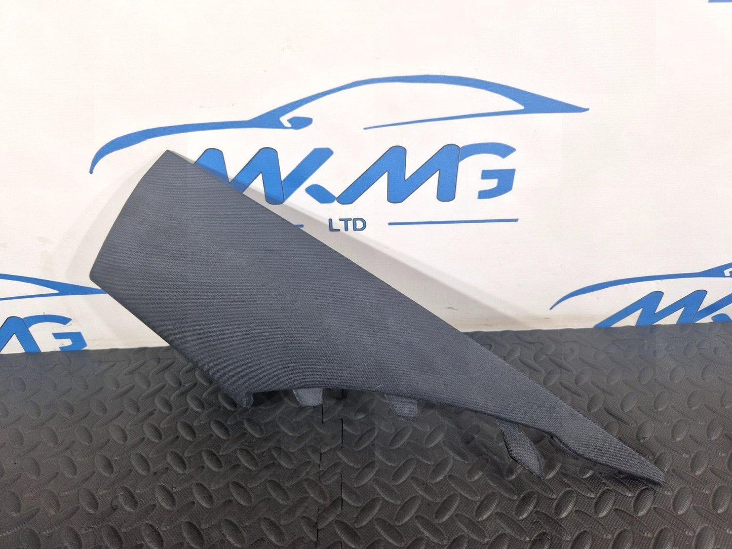 16-19 AUDI A4 B9 S-LINE GENUINE REAR RIGHT O/S C-PILLAR TRIM COVER 8W5867246A
