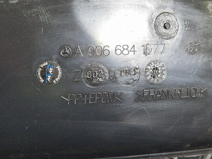 18ON MERCEDES BENZ SPRINTER W907 FRONT RIGHT ARCH LINER SPLASH GUARD A9066841877