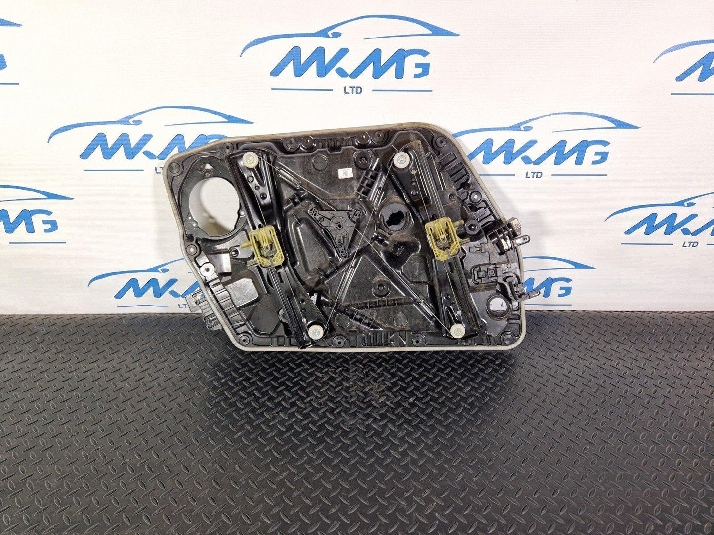18-ON MERCEDES BENZ A CLASS W177 FRONT LEFT WINDOW REGULATOR A1775409710