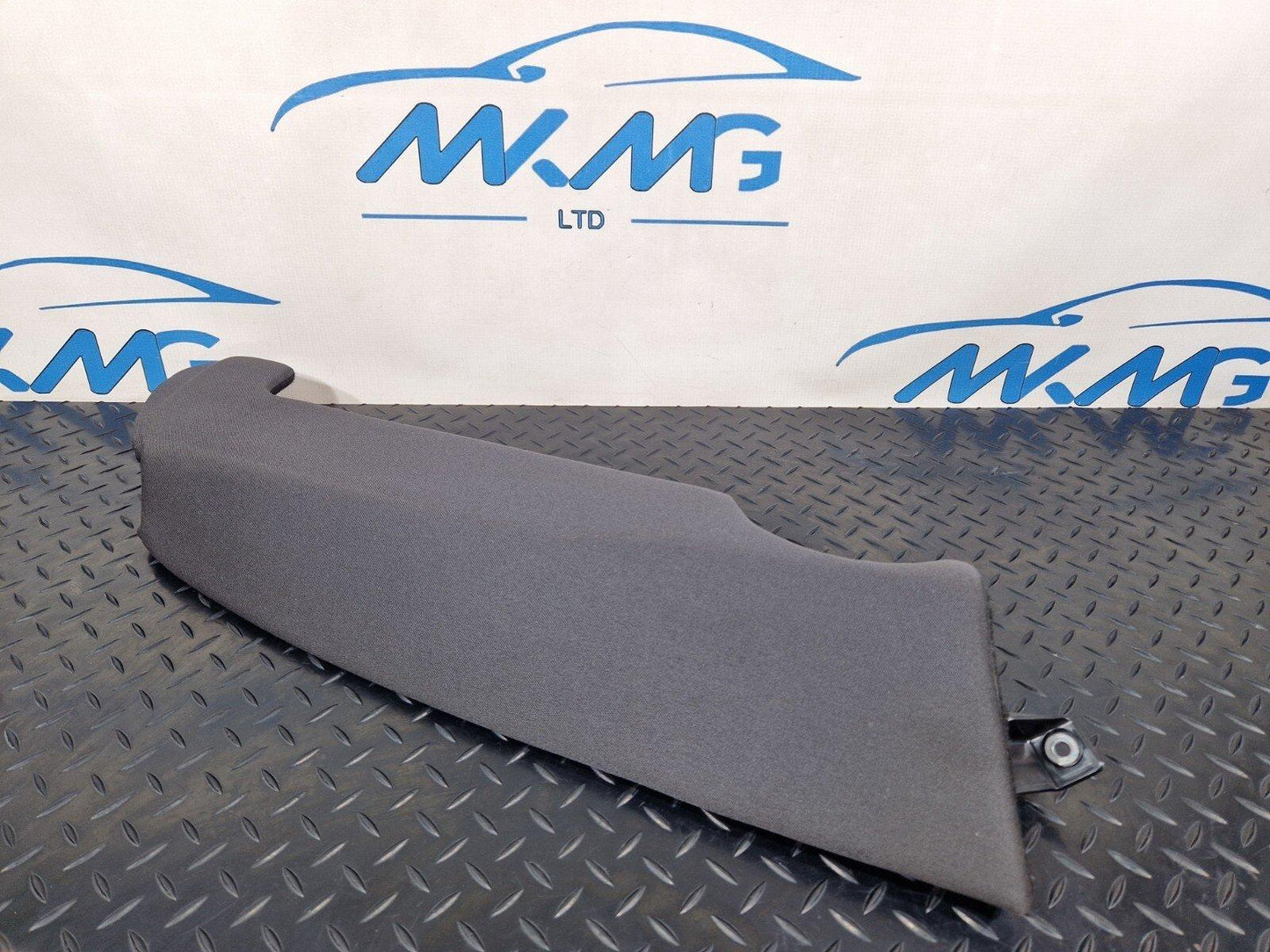 16-19 AUDI A4 B9 REAR RIGHT DRIVER SIDE BOLSTER 8W0885704