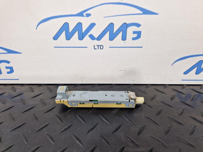 16-19 AUDI A4 B9 GENUINE ANTENNA AMPLIFIER 8W0035225