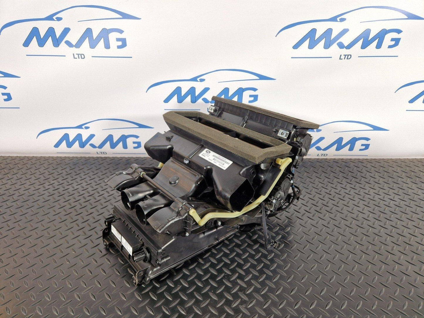 2019-ON  LAND ROVER DISCOVERY L550 LCI COMPLETE HEATER MATRIX BOX K8D2-19B555-BF