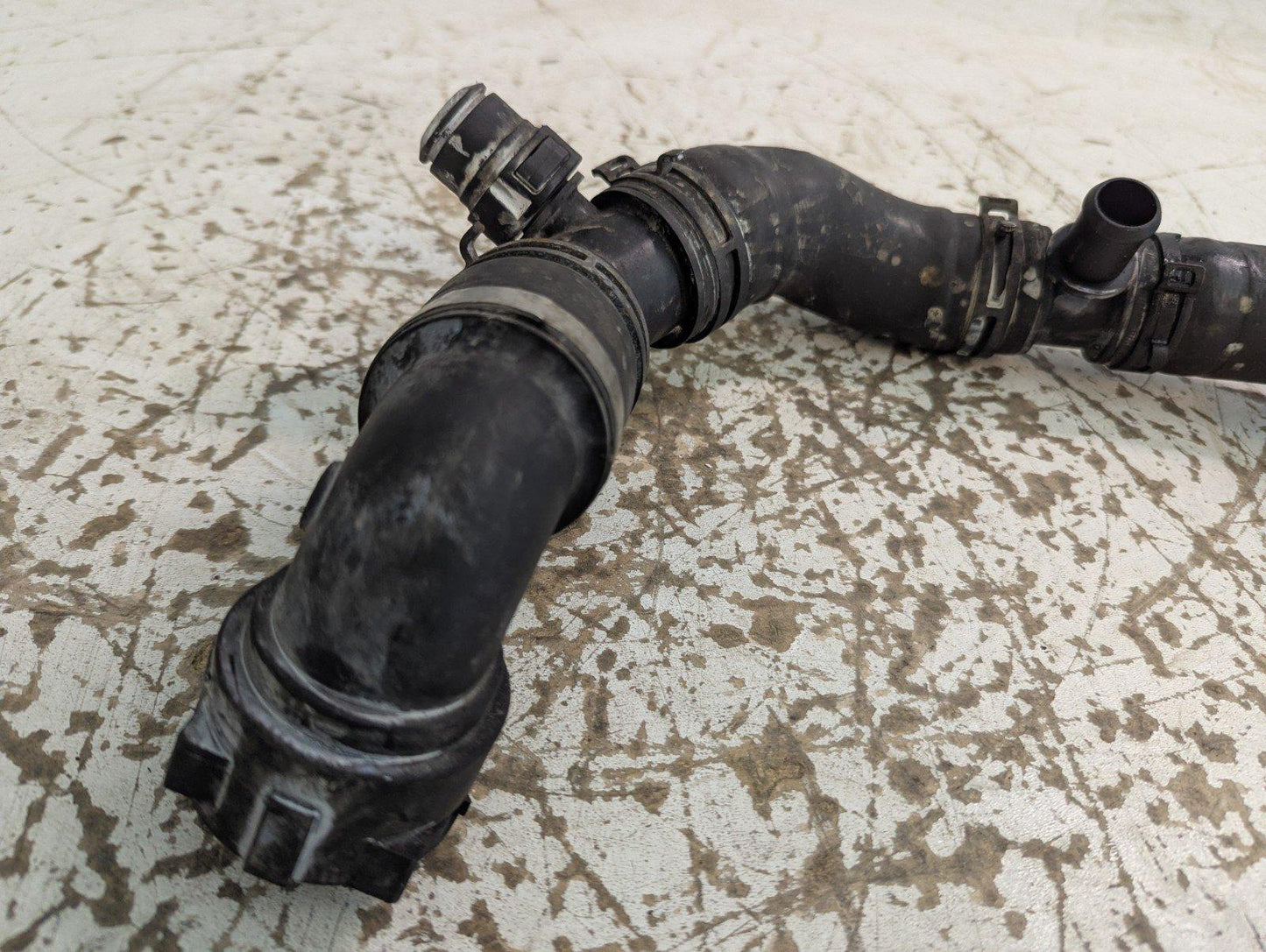 17-ON LAND ROVER DISCOVERY L462 GENUINE OEM COOLANT HOSE PIPE HPLA8288DA
