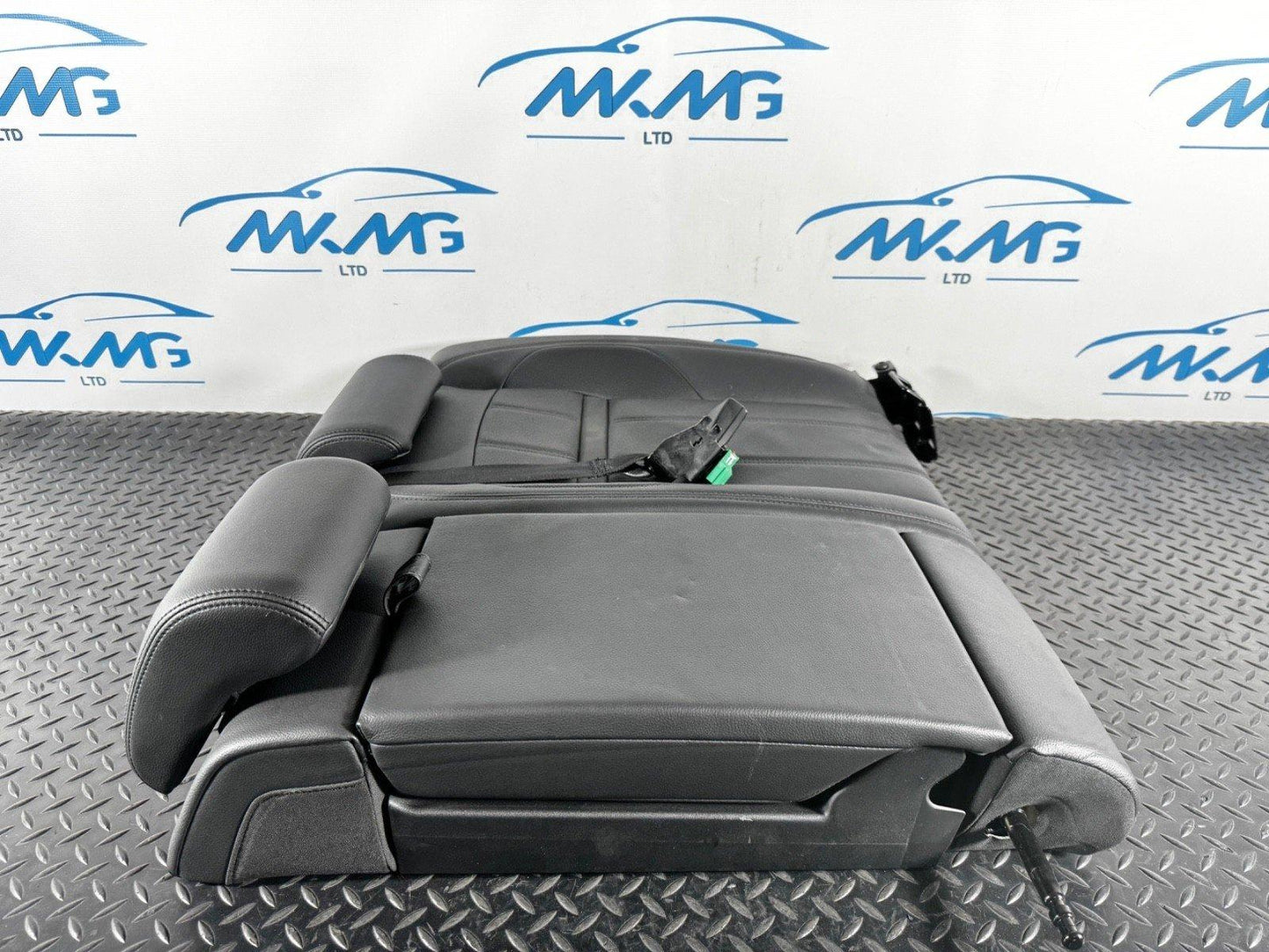 19-ON RANGE ROVER EVOQUE L551 REAR LEFT & CENTER SEAT BACK REST BLACK LEATHER
