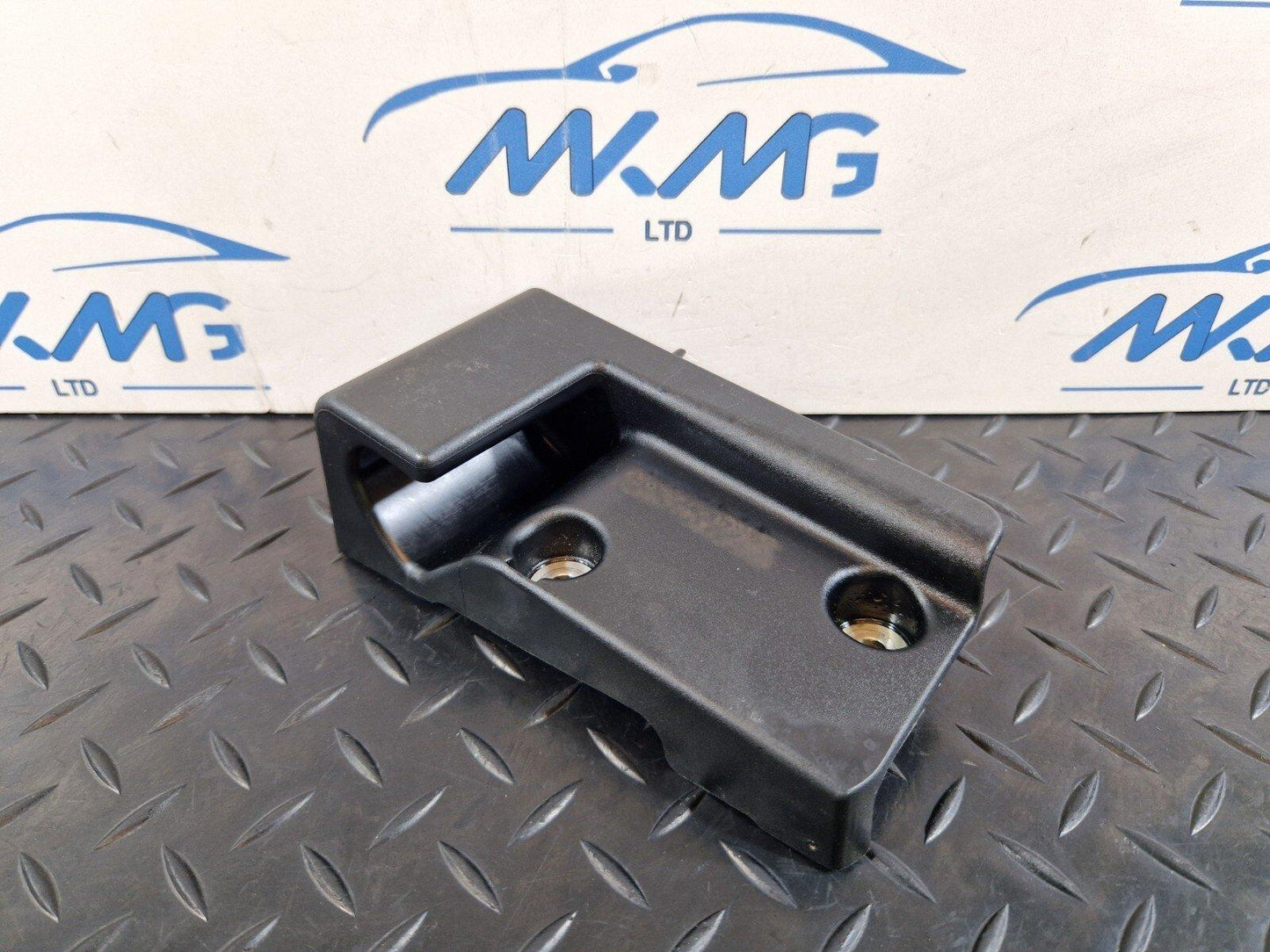 18-ON MERCEDES BENZ A CLASS W177 TRUNK BOOT HITCH RIGHT TRIM PANEL A1776801600