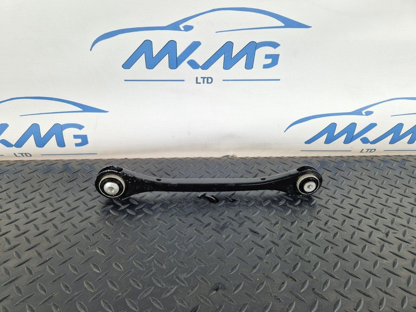16-19 AUDI A4 AVANT B9 GENUINE REAR LEFT LOWER CONTROL ARM 4M0505291D 4M0505425D