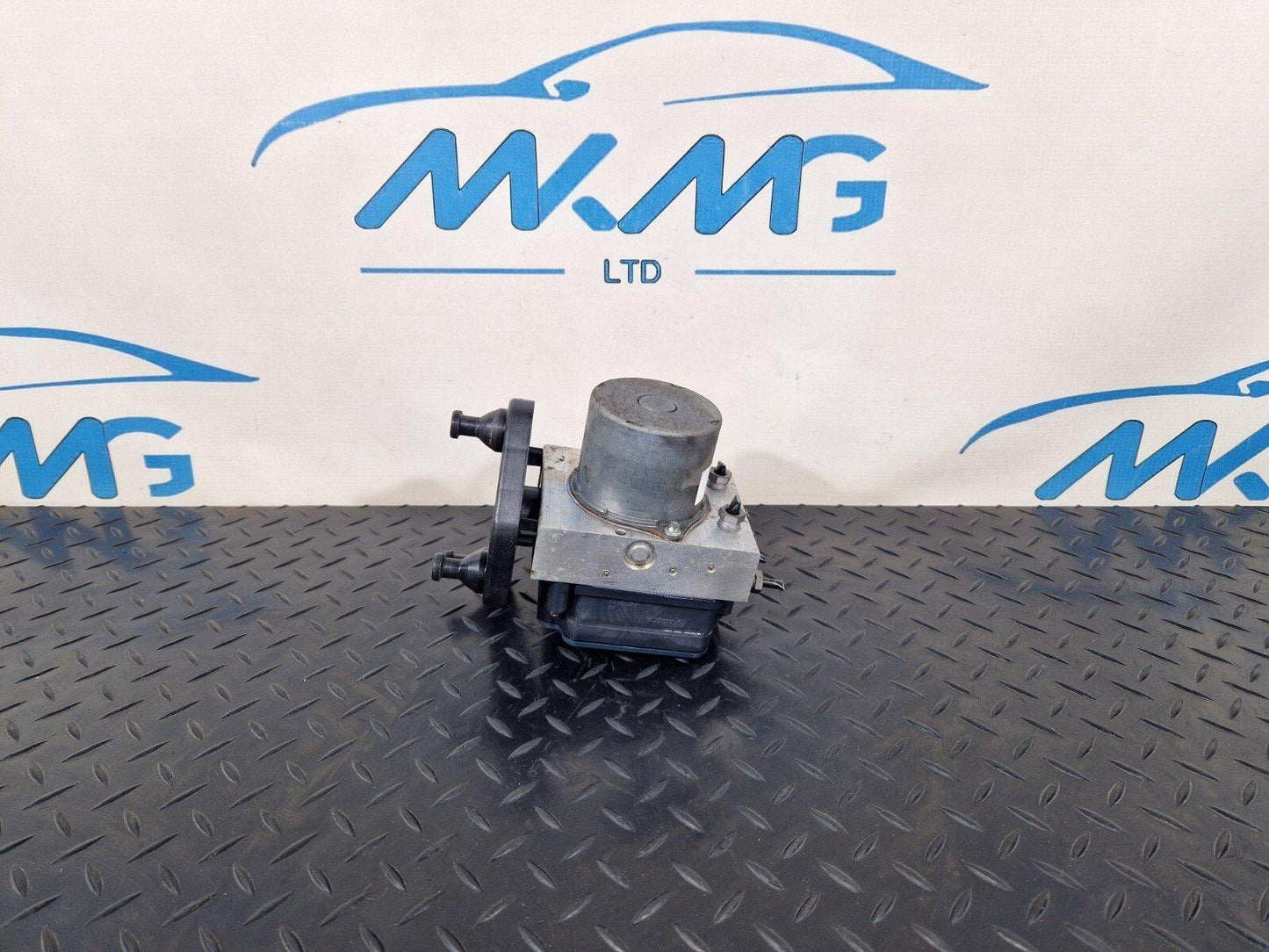18-ON MERCEDES BENZ SPRINTER W907 OEM ABS PUMP & MODULE A9079003703