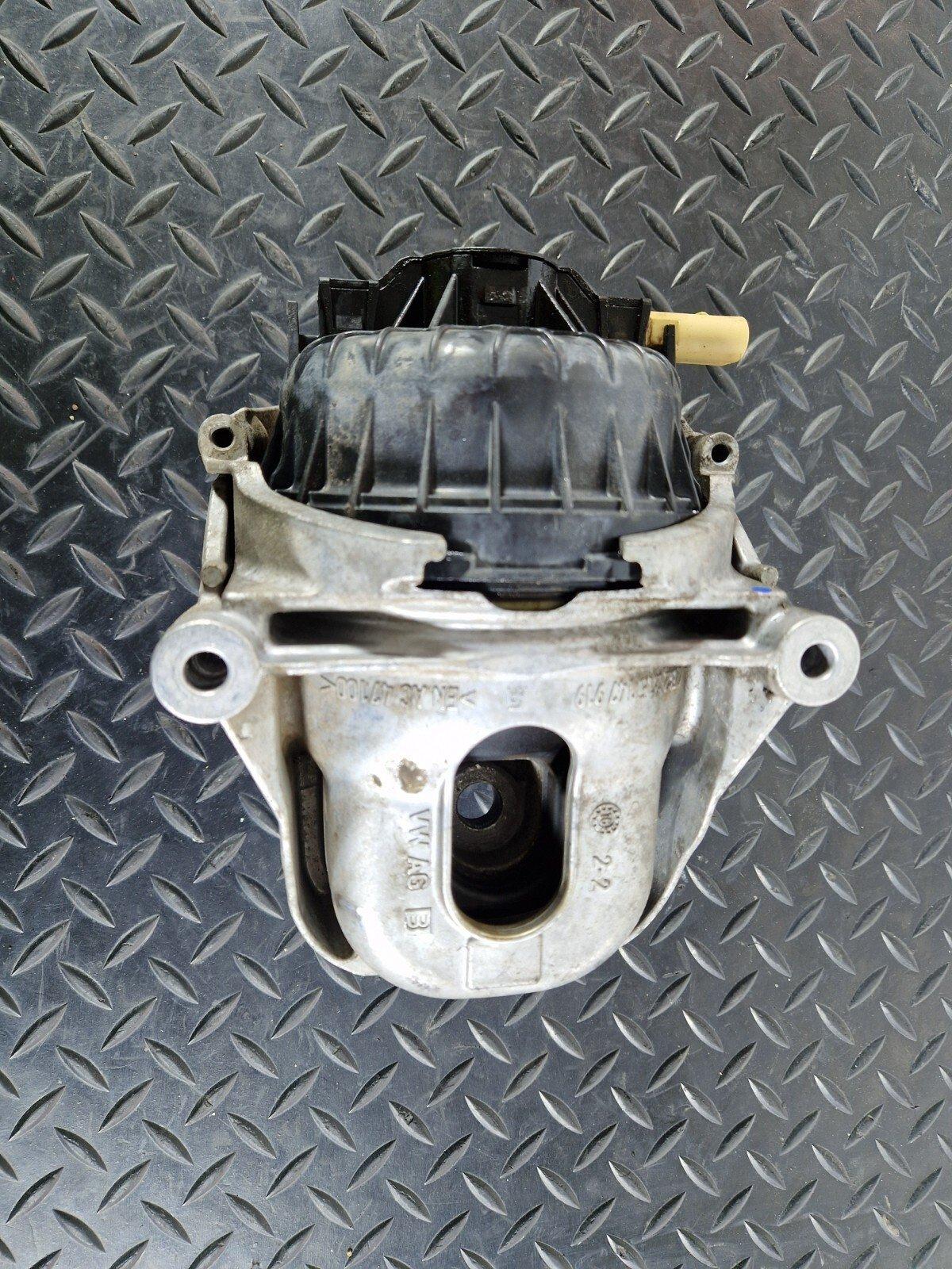 16-19 AUDI A4 AVANT B9 GENUINE LEFT PASSENGER SIDE ENGINE MOUNT 4M0199371FH