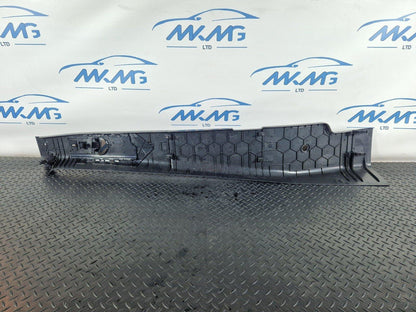 18-ON MERCEDES BENZ SPRINTER W907 W910 LEFT SIDE B PILLAR TRIM COVER A9076903200