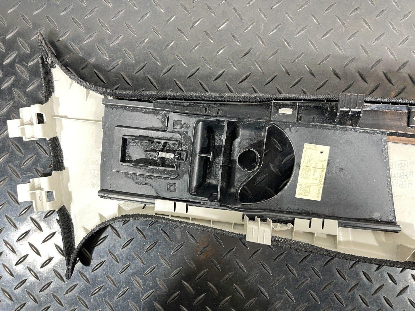 14-21 MERCEDES BENZ C CLASS W205 PASSENGER SIDE B PILLAR COVER A2056900930