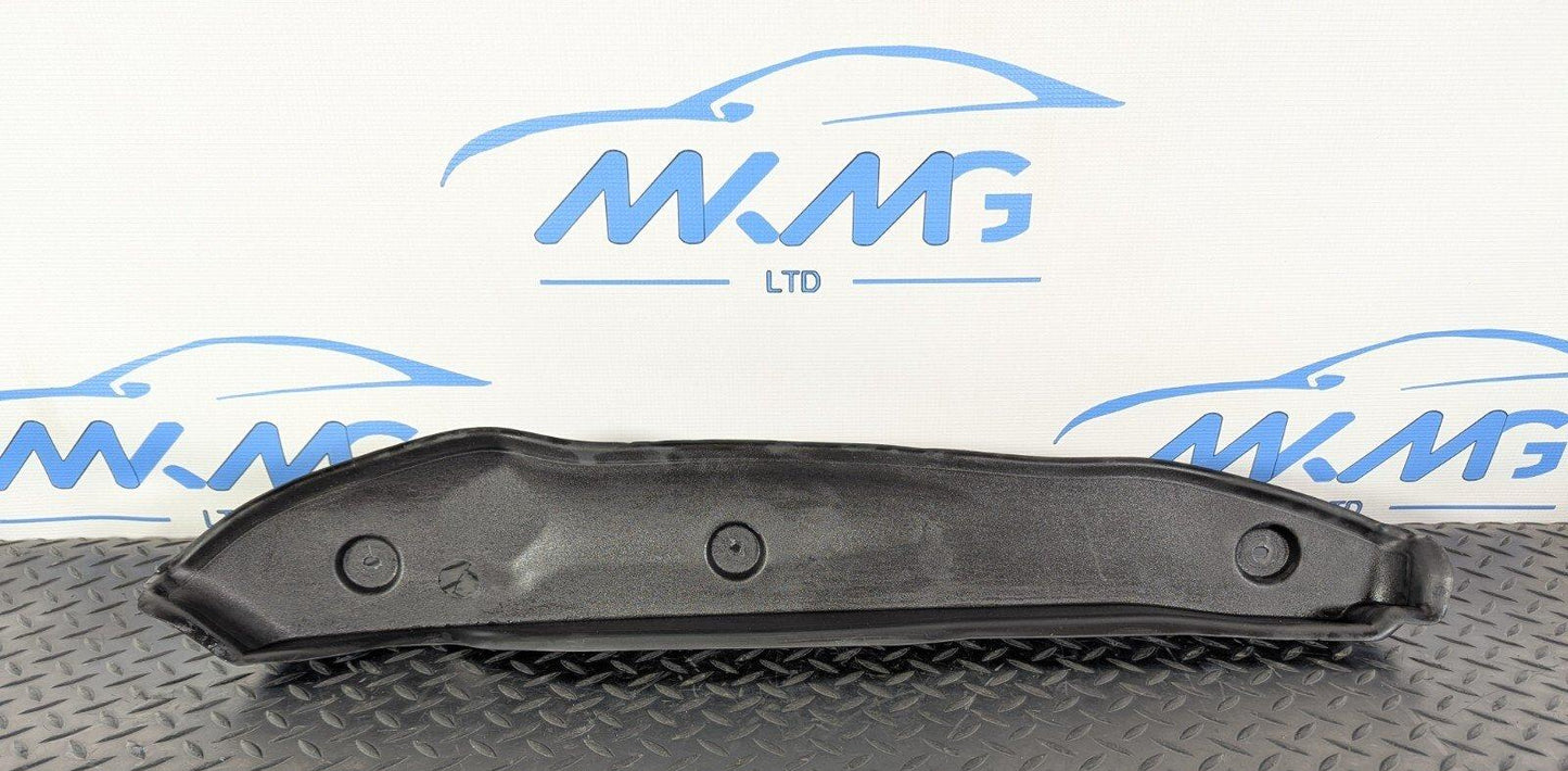 11-19 MERCEDES BENZ ML W166 FRONT RIGHT O/S WING FENDER COVER SEAL A1668890025
