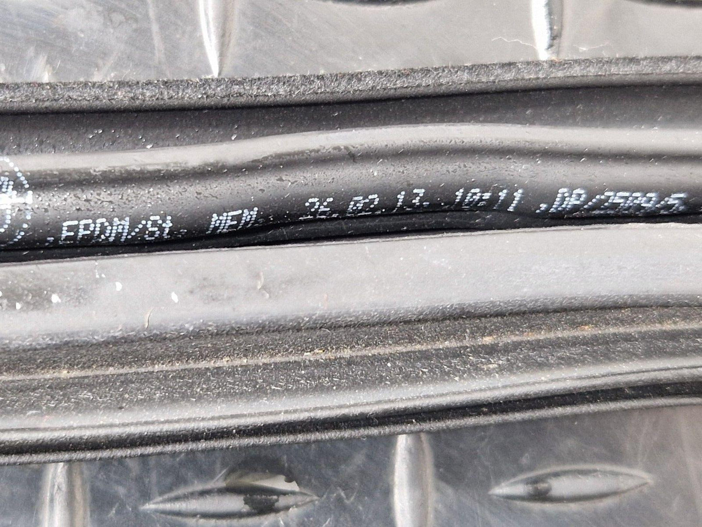 11-18 BMW 6 SERIES F06 GASKET SEAL RUBBER FRONT DOOR DRIVER SIDE 7275298