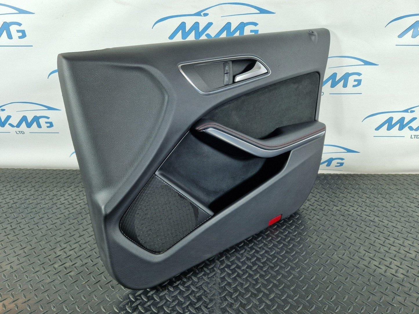 12-18 MERCEDES BENZ W176 GENUINE FRONT RIGHT DRIVE SIDE DOOR CARD PANEL