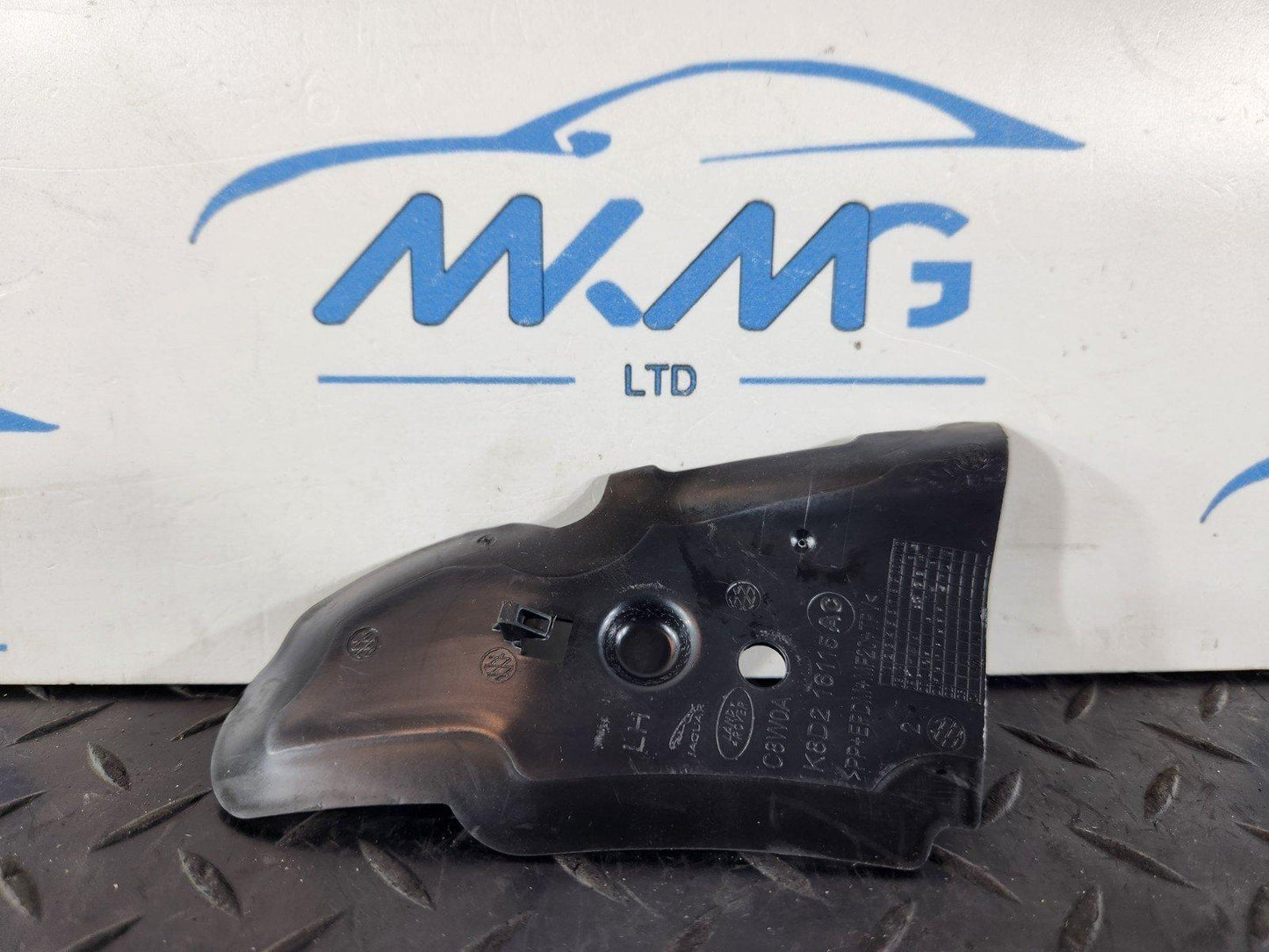 19-ON RANGE ROVER EVOQUE L551 LEFT N/S SIDE PLASTIC PANEL K8D2-16115-AC