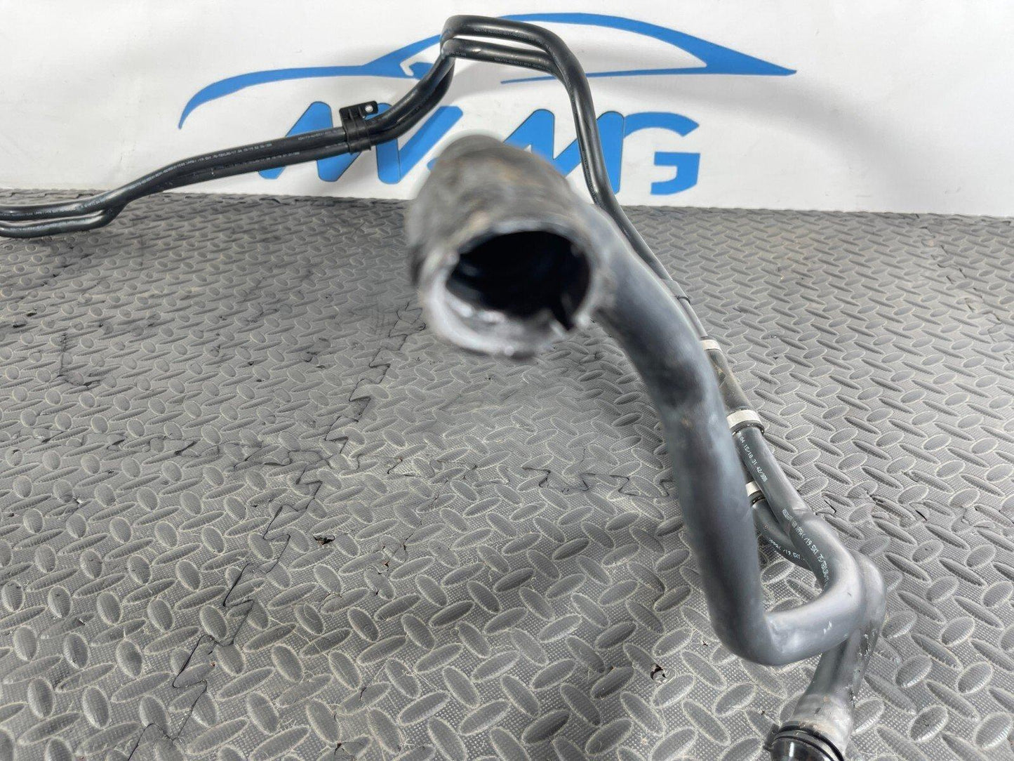 14-21 MERCEDES BENZ C300 W205 WATER COOLANT PIPES HOSE A2055010591