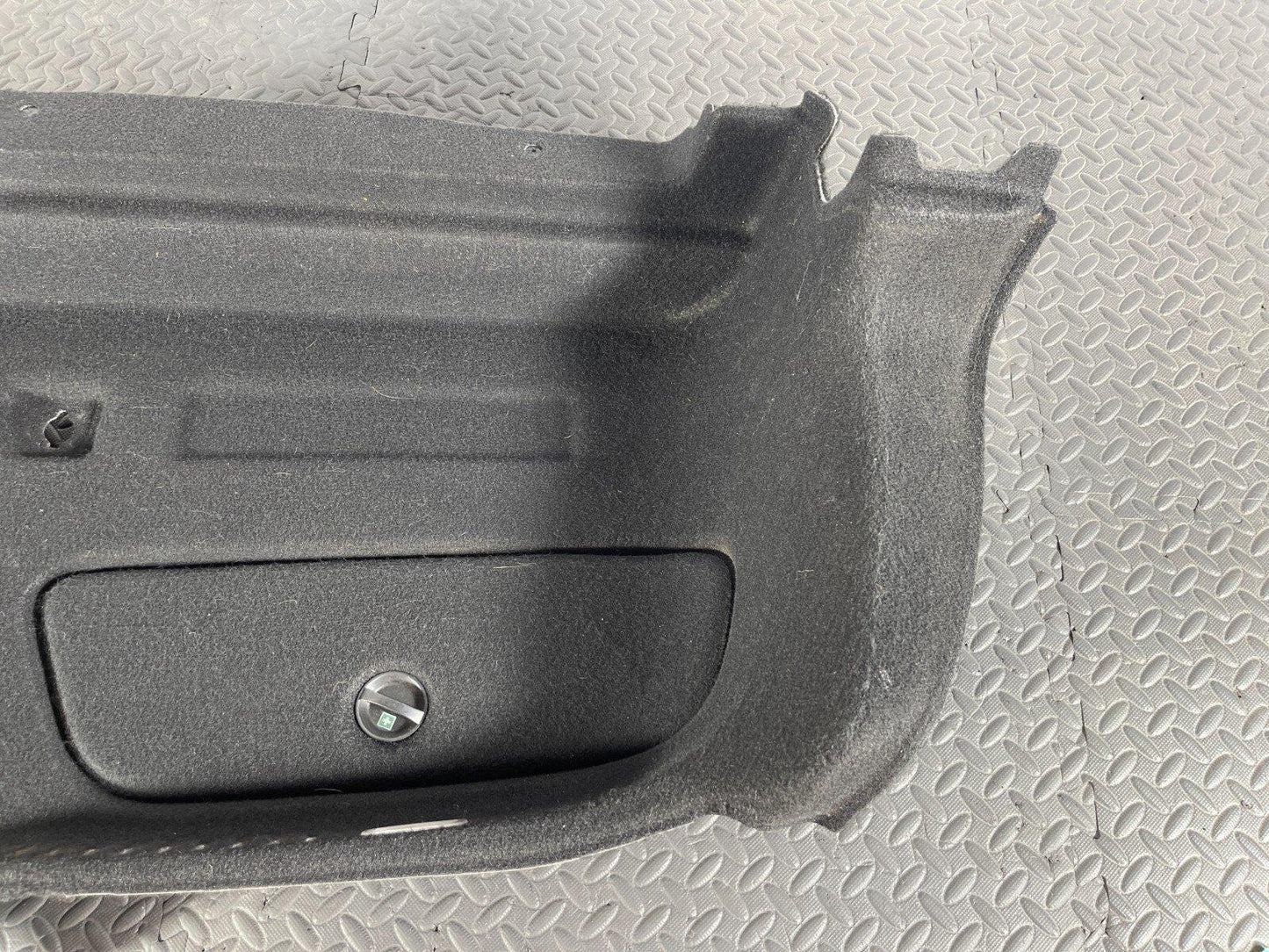 12-18 MERCEDES A-CLASS W176 GENUINE REAR LEFT N/S BOOT PANEL TRIM A1766900041