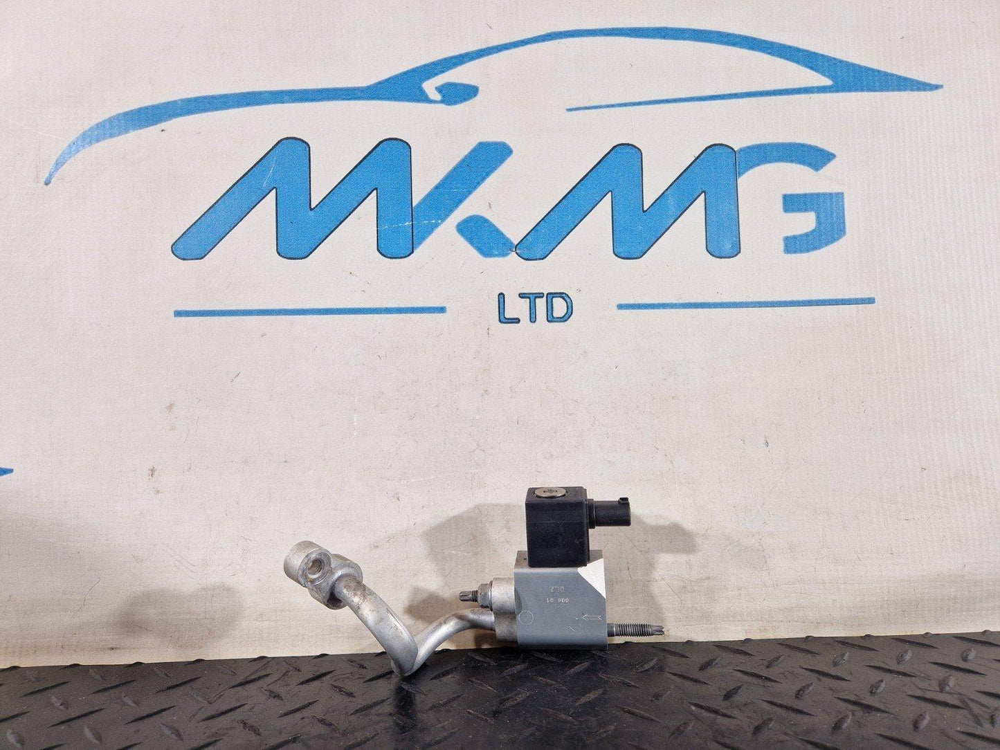 16-19 MERCEDES BENZ GLE W166 GENUINE CUTOFF VALVE A1668308800