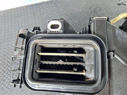 14-23 MERCEDES VITO W447 GENUINE HEATER MATRIX BLOWER BOX HOUSING A4478308200