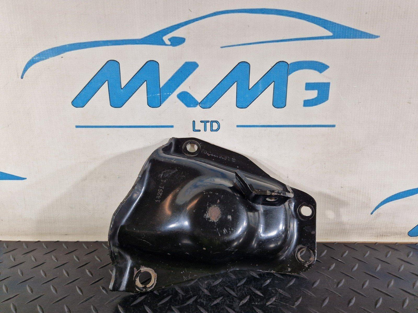 MERCEDES BENZ SPRINTER W906 GENUINE LEAF SPRING BRACKET A9063221109