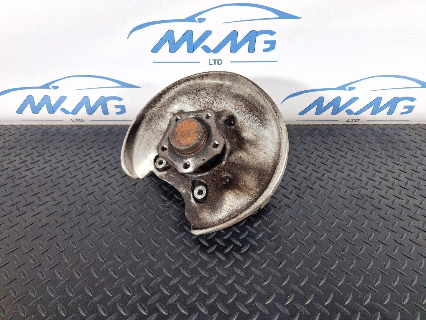 16-24 AUDI A5 F5 GENUINE REAR LEFT N/S WHEEL HUB & BEARING 8W0615611