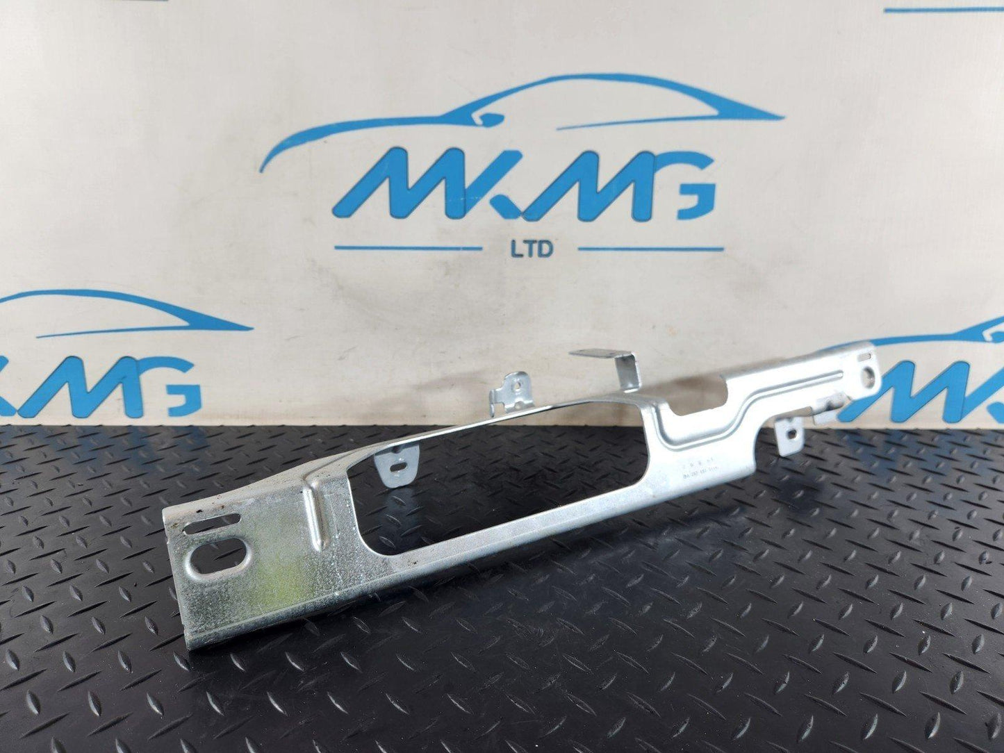 16-22 MERCEDES BENZ X253 GENUINE BOOT HOLDER BRACKET A2536910114