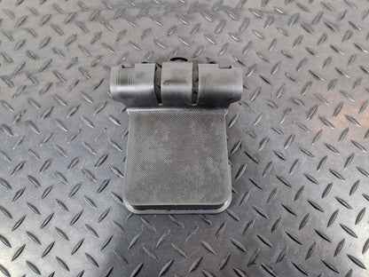 12-17 AUDI S5 CONVERTIBLE GENUINE REAR SEAT SEATBELT LOCK TRIM COVER 8F0857717